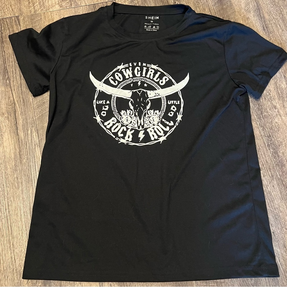 SHEIN Black Graphic Tee with women’s Western design